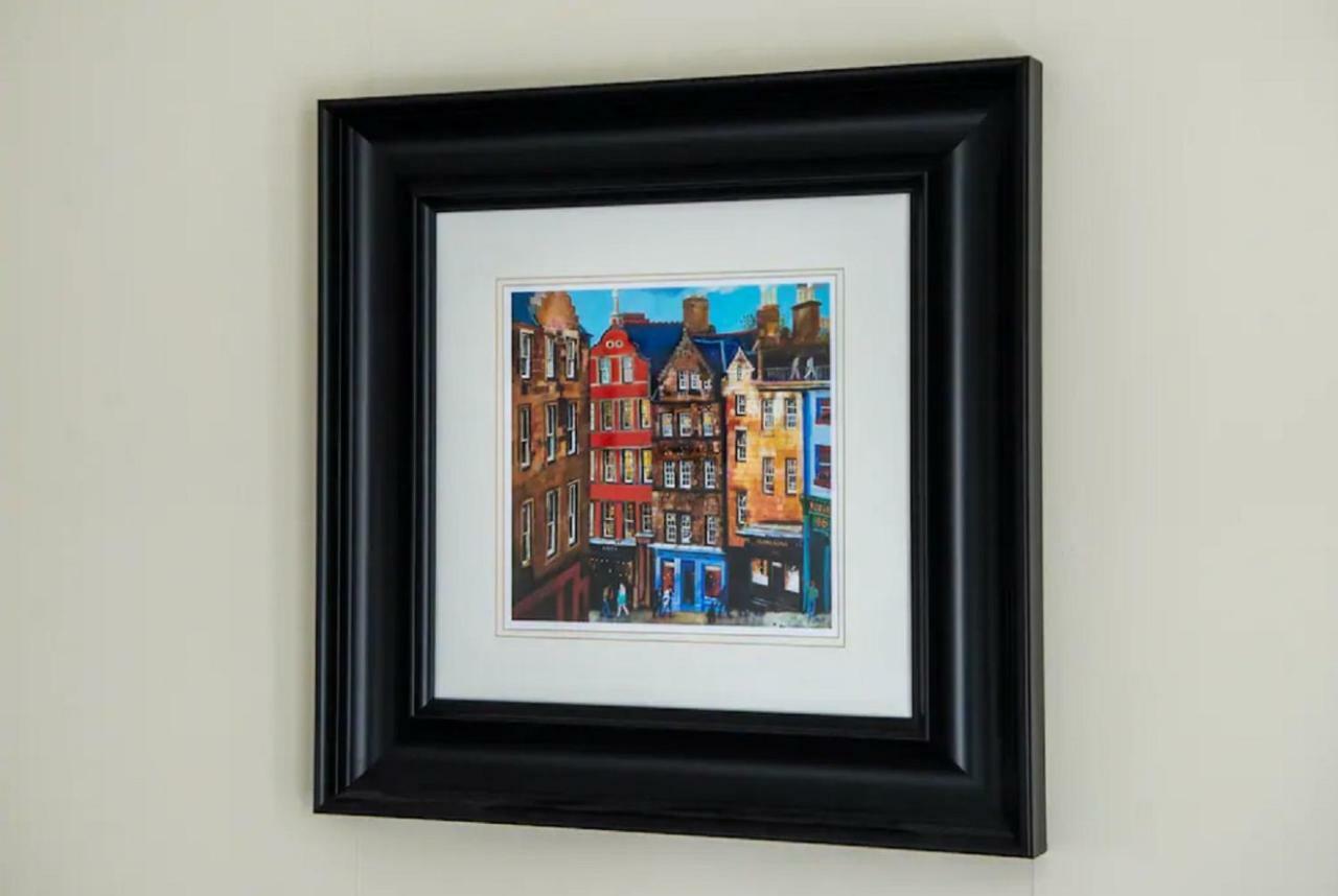 Charming 1 Bed Apartment With Castle View Edinburgh Luaran gambar