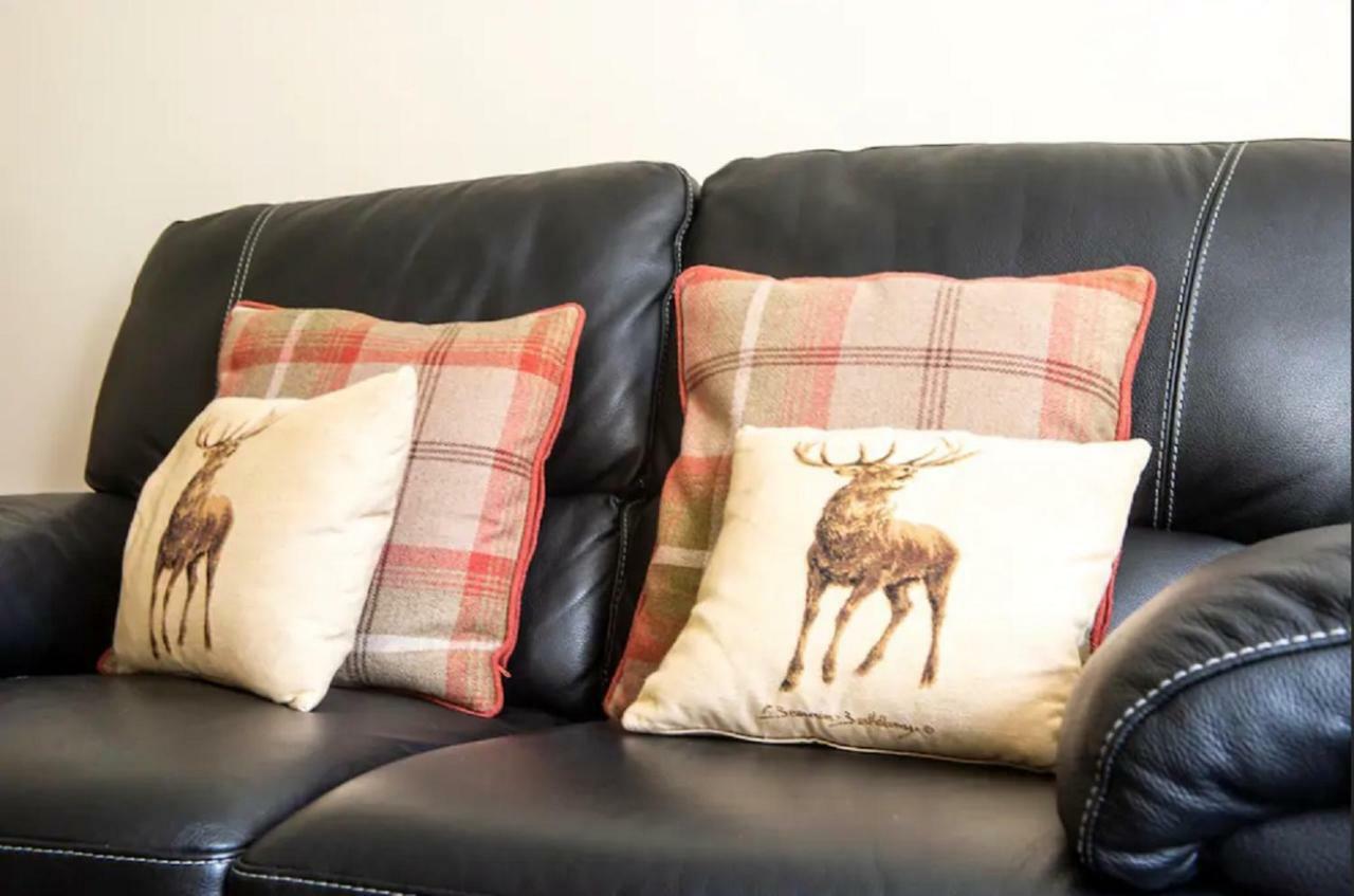 Charming 1 Bed Apartment With Castle View Edinburgh Luaran gambar